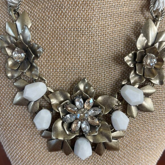 Gardenia Convertible Statement Necklace - Picture 2 of 16